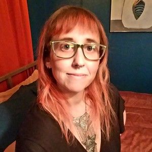 Meet your Posher, Holly